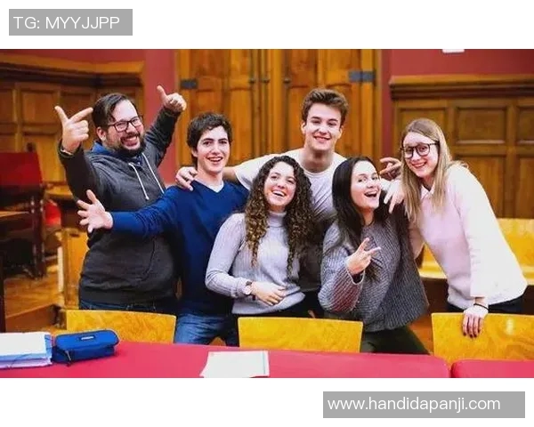 黄伟独家分享篮球心得与技巧助你提升球技的全面指南 黄伟独家分享篮球心得与技巧助你提升球技的全面指南