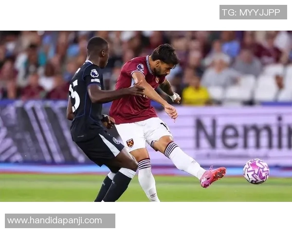 帕奎塔在球队中的角色与影响分析以及未来发展潜力探讨 帕奎塔在球队中的角色与影响分析以及未来发展潜力探讨