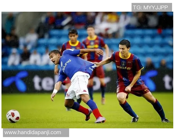 瓦勒伦与萨尔普的精彩对决揭示了足球战术的博弈与团队合作的重要性