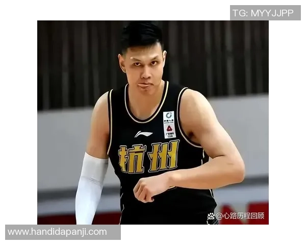 许钟豪的成长之路：从普通少年到璀璨明星的奋斗历程与心路历程