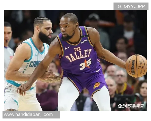 黄蜂队与骑士展开激烈对决球迷期待精彩瞬间与逆转时刻 黄蜂队与骑士展开激烈对决球迷期待精彩瞬间与逆转时刻