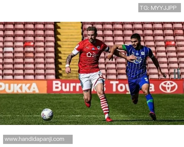 巴恩斯利与诺丁汉精彩对决视频回顾及赛后分析