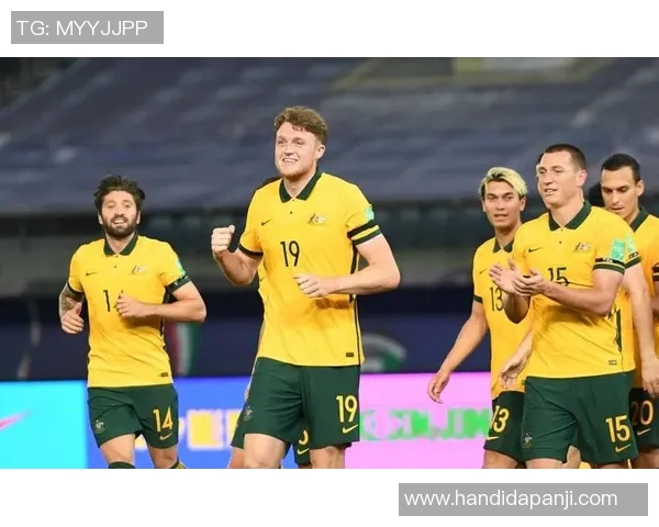 日本与澳大利亚世预赛激战在即球迷期待精彩对决与历史交锋 日本与澳大利亚世预赛激战在即球迷期待精彩对决与历史交锋